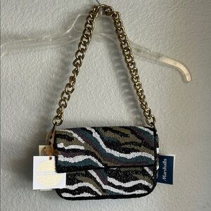 Elegant Multicolor Beaded Clutch with Gold Chain